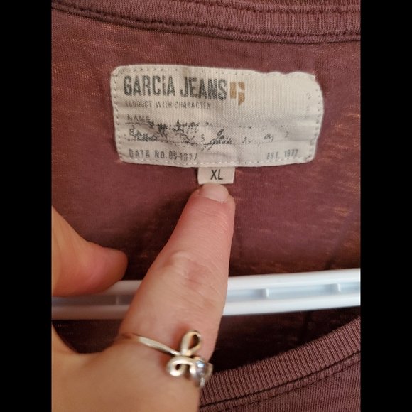 Burgundy Garcia Jeans t-shirt - Picture 2 of 3